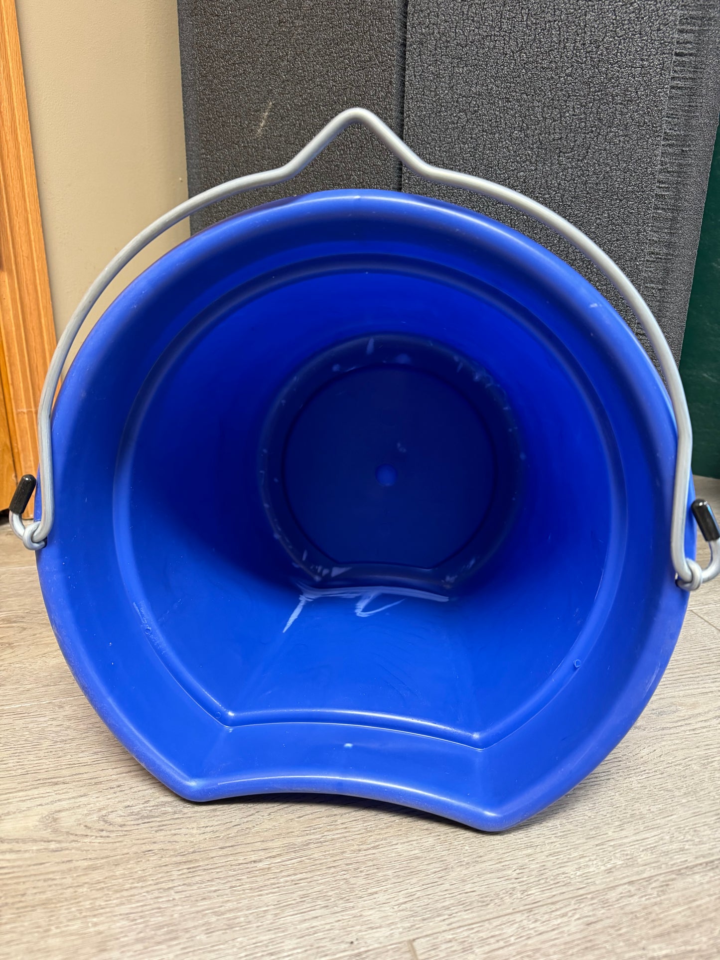 5 Gallon Flat Back Bucket