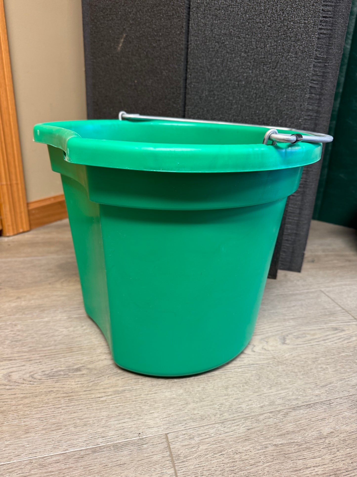 5 Gallon Flat Back Bucket