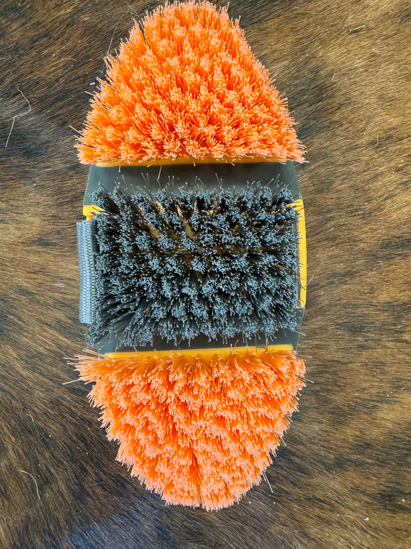 Two Tone Flexible body brush