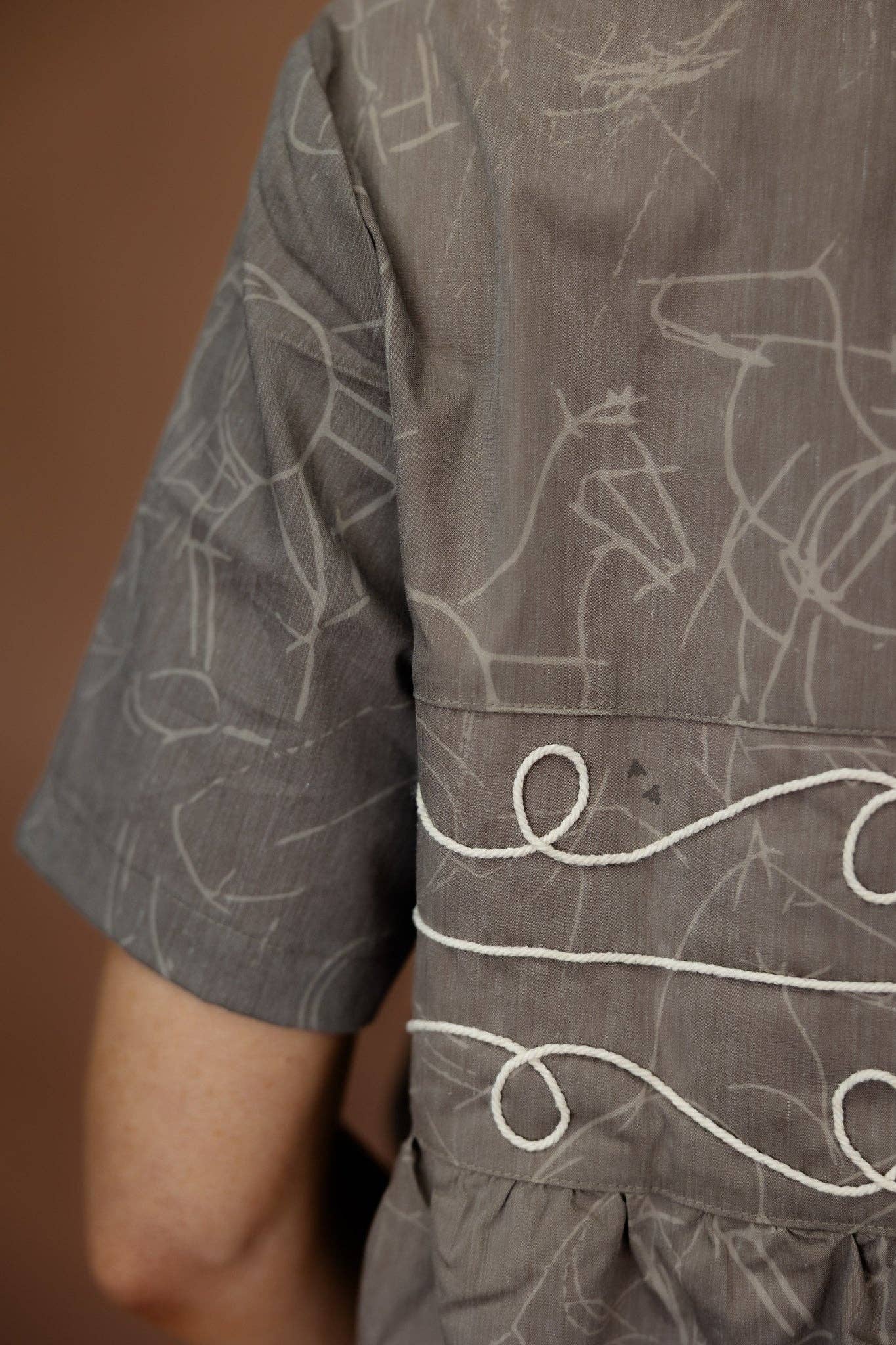 Abstract Western Sketch Print Top – Flowy Fit