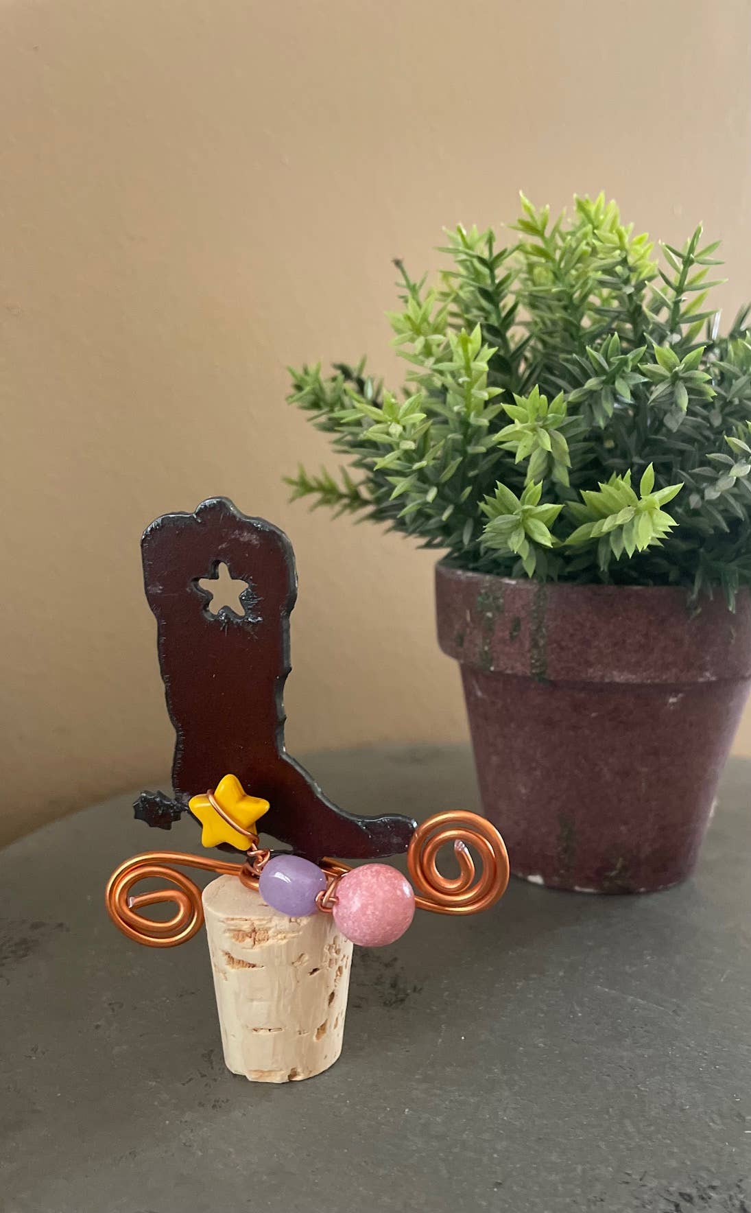 Rustic Boot Wine Bottle Stopper – Beaded Decorative Cork Stopper – Western Kitchen & Horse Lover Gift