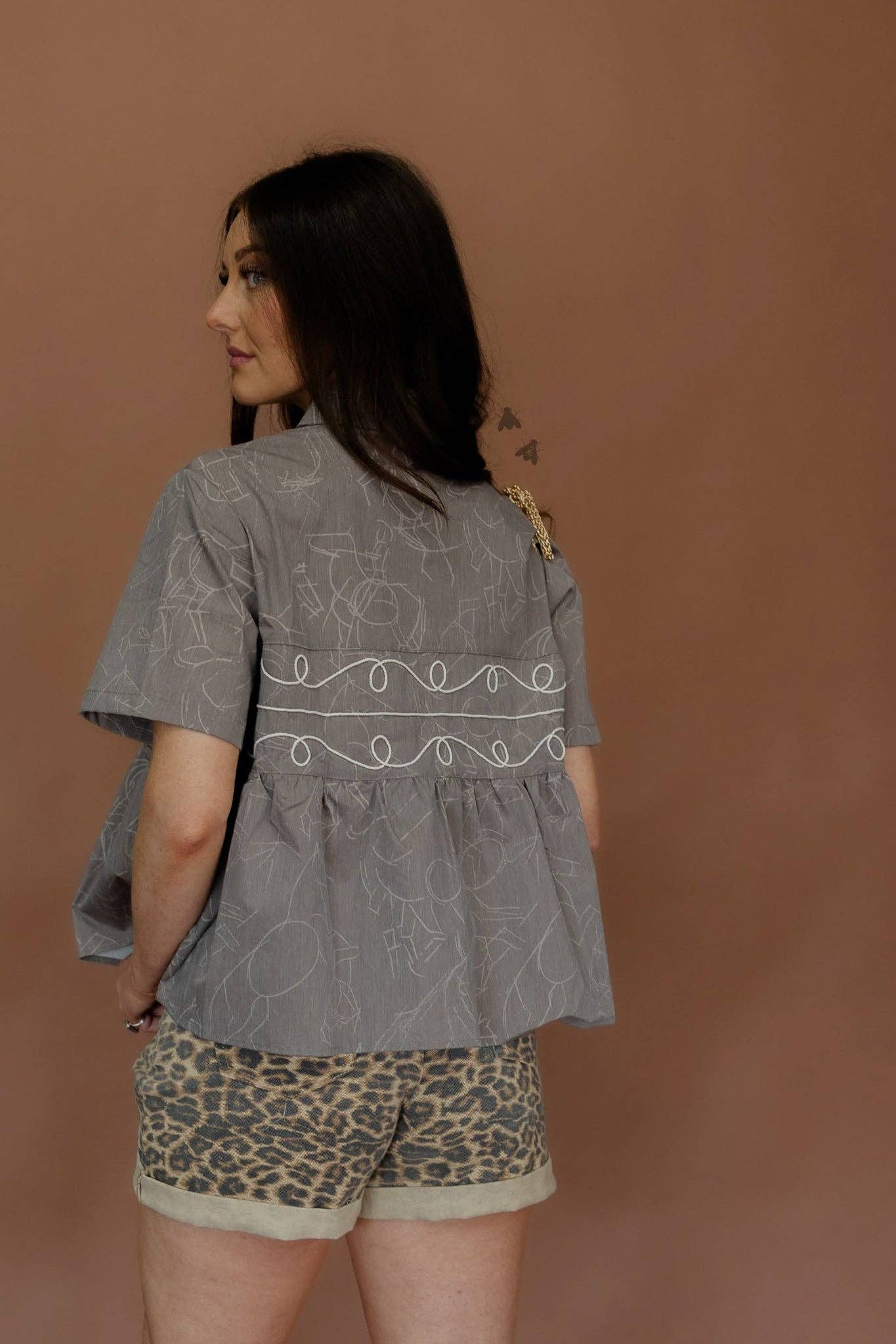 Abstract Western Sketch Print Top – Flowy Fit